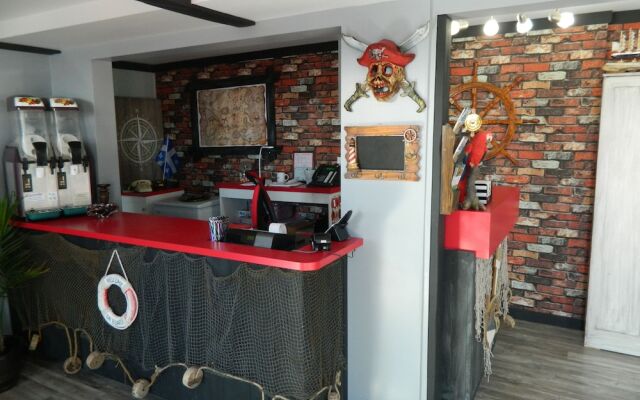 Le Pirate Motel & Camping