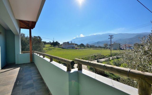 South House in Spili