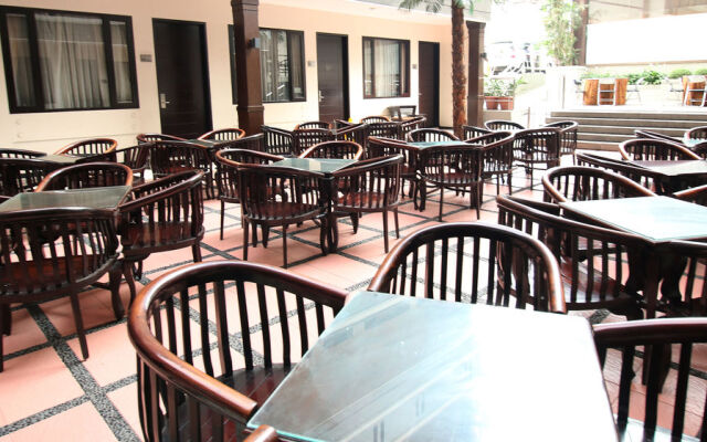 ZEN Rooms Grand Hotel Lembang