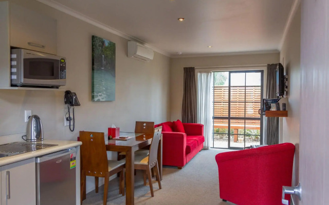 Albert Court Motor Lodge
