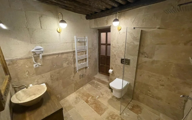 Bella Vista Stone House