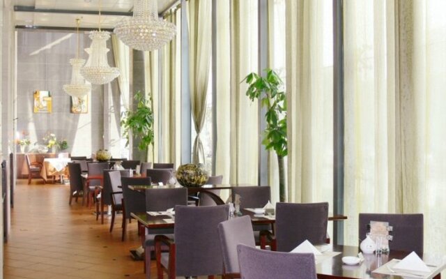Sovereign Hotel