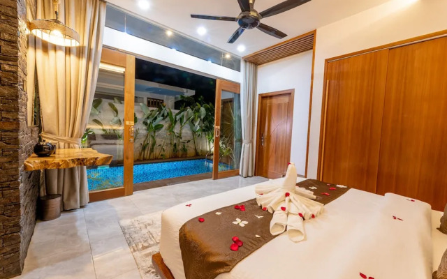 Maneh Villa