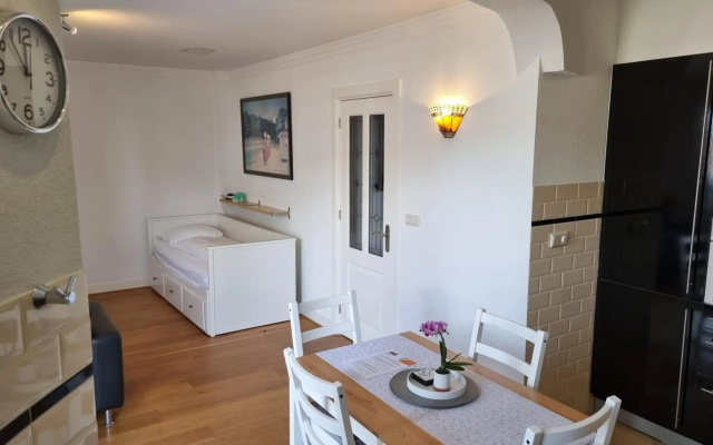 Geräumiges und Modernes Apartment Tara am Meer