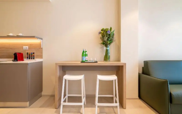 Palace Lido Hotel Suites