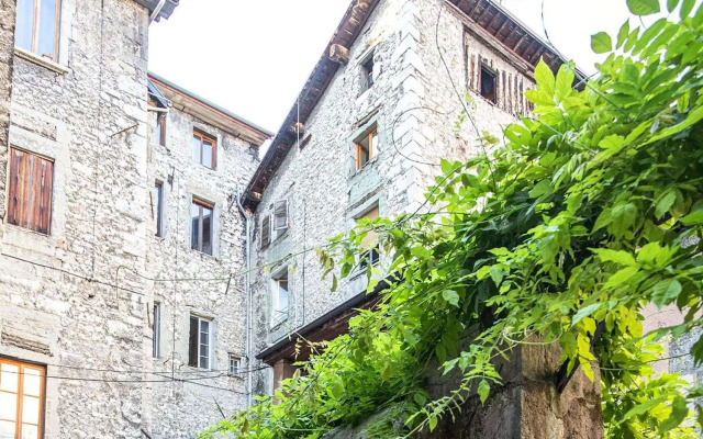 Kyriad Chambery Centre Curial