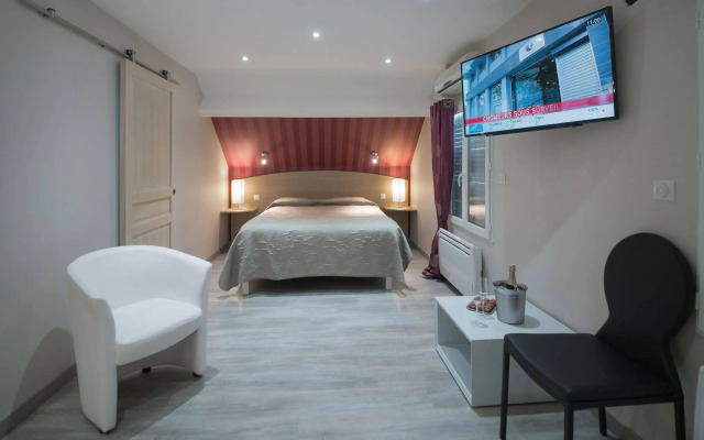 Aux Maisons (Relais du Silence)