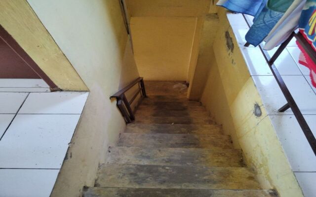 SPOT ON 93460 Lewi Family Guest House Near GBKP Bangun Mulia Km. 11