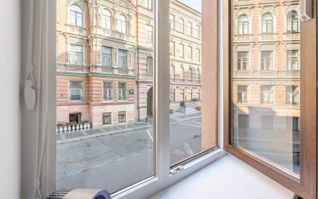 Metry v centre on Ulyana Gromovaya lane 3