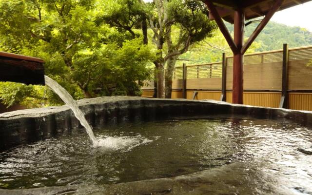 Traditional Onsen Ryokan Izu Yugashima Shirakabe