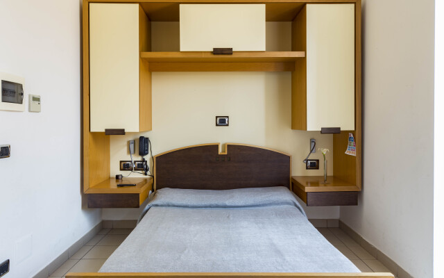 Seven Hostel