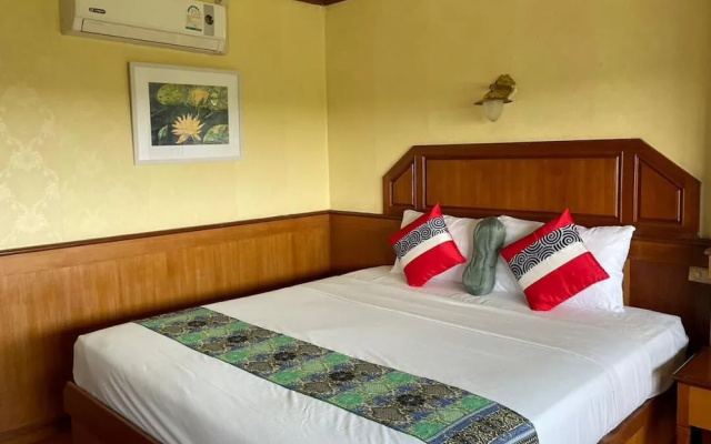 Sakol Grand Palace Hotel