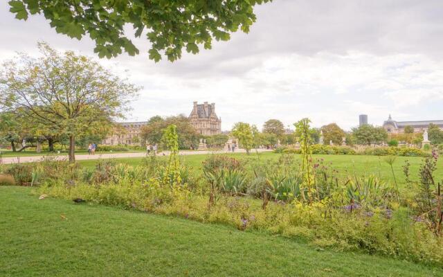 Louvre Charmant Studio