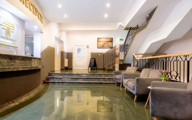 Tailor Hotel Sport & Conference