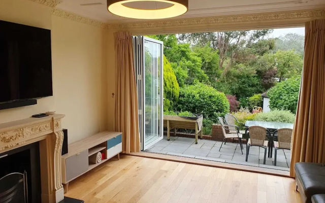 London Family Home-amazing Garden