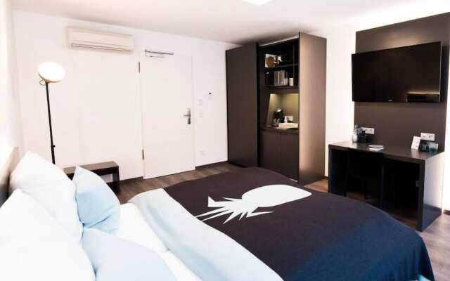 Mood contemporary living