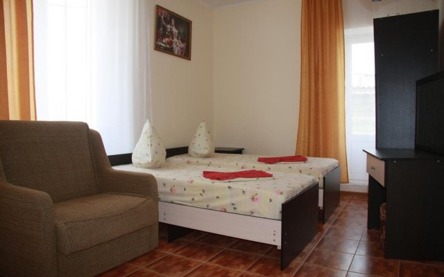 Azat Guest House — фото