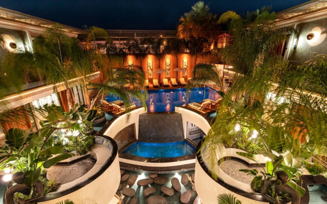 Genesis Hotel
