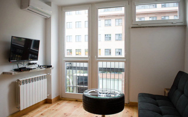 Goodnight Warsaw Apartments