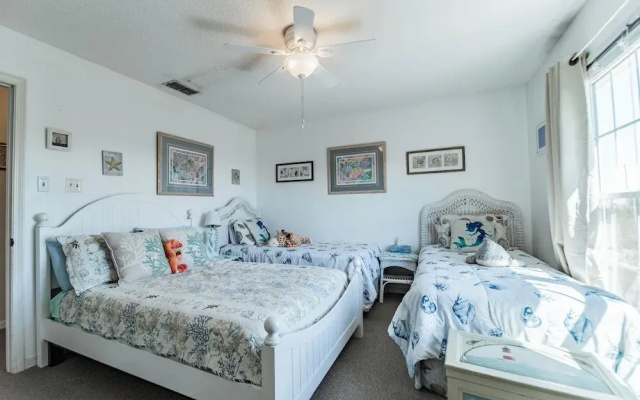 Seafari - 106 Portier Ct