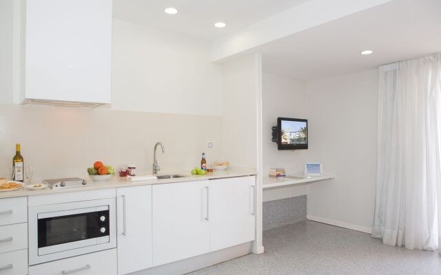 Mix BR App AT-2179 Apartments