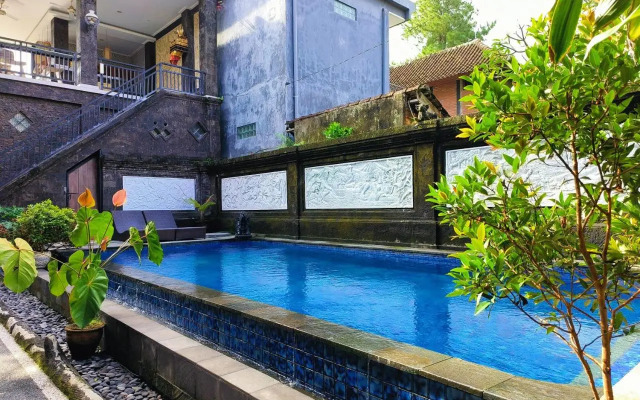 Warji House 2 Bisma