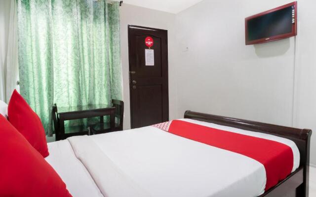 Samantha's Apartelle by OYO Rooms