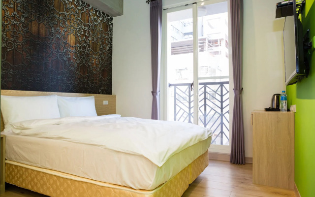 CHECK inn Express Taichung Yizhong