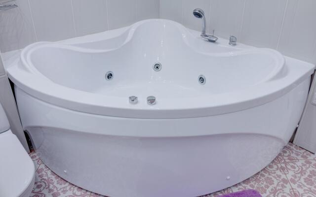 InnHome Apartments (ИннХоум) на площади МОПРа