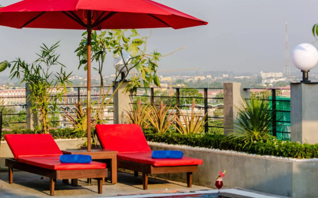 Diamond Palace Resort & Sky Bar