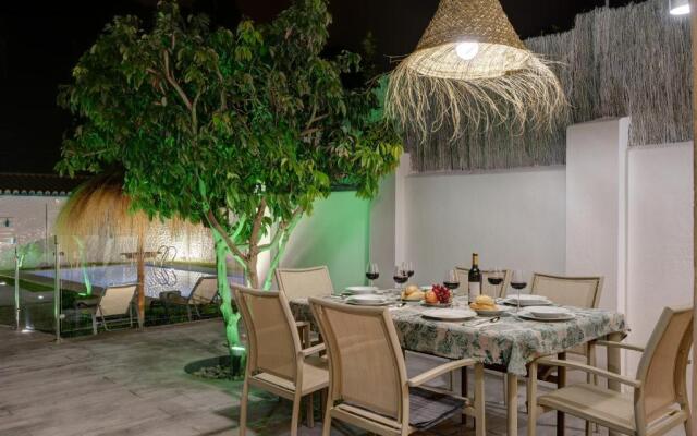 Villa Mamba By Seric,15' walking to the beach