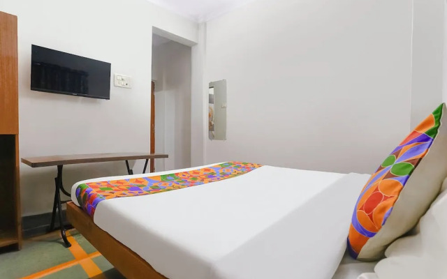 Fabhotel Peaceful Studio Aai Bungalow