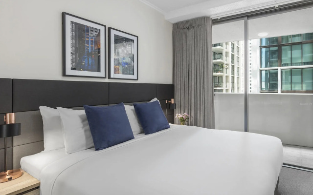 Oaks Brisbane on Margaret Suites