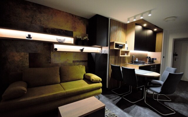 Jazine Lux Apartments