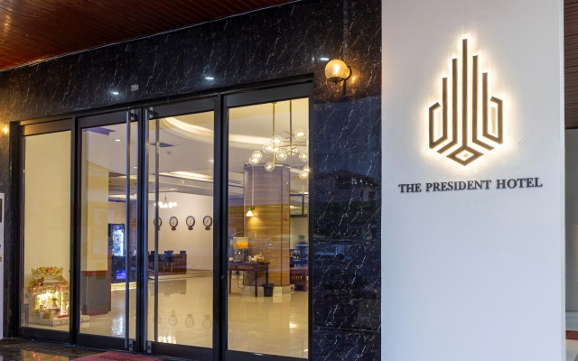 The President Hotel at Chokchai 4