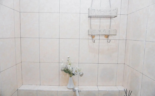 Homey And Cozy Studio Apartment Margonda Residence 2