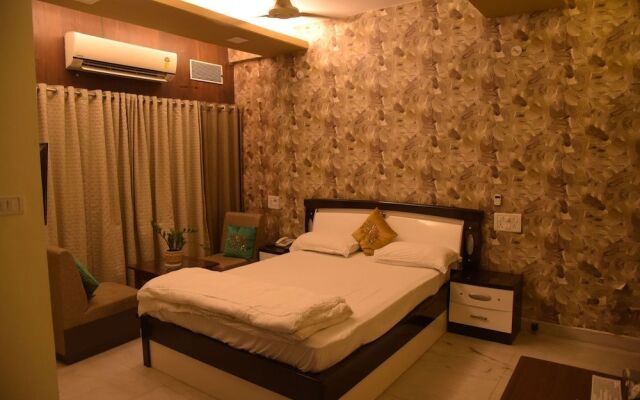 Hotel Amit Palace