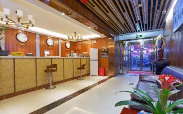 Xinzheng Marriott Business Hotel (Shuanghu Avenue Subway Station)