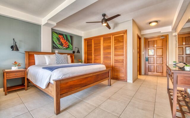 Tropical Suites Hotel