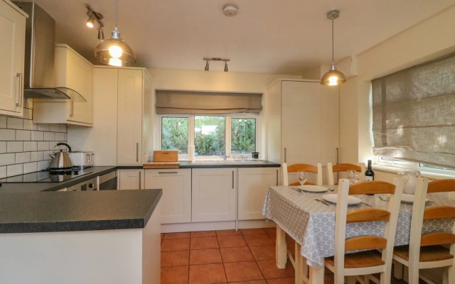 Mimosa Cottage, West Bexington