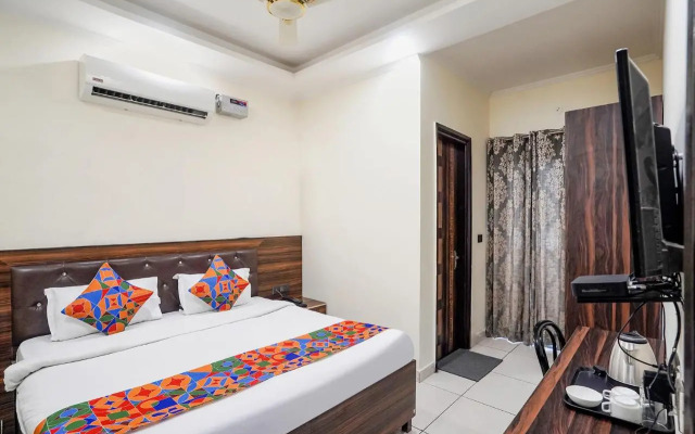 Yoyo Rooms Near Saphire International School Sector 70