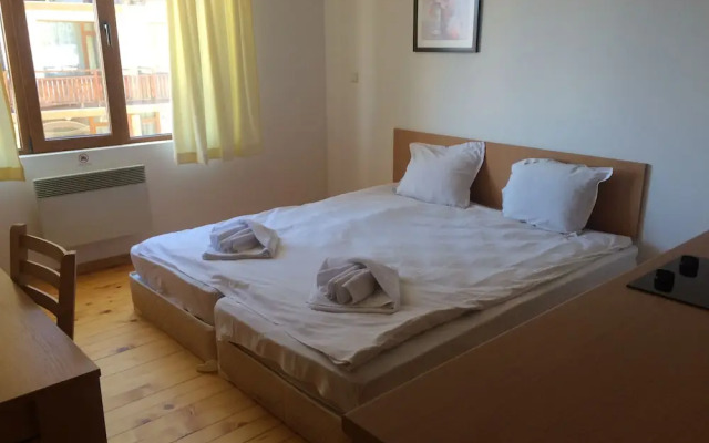 Four Leaf Clover Apartments to Rent