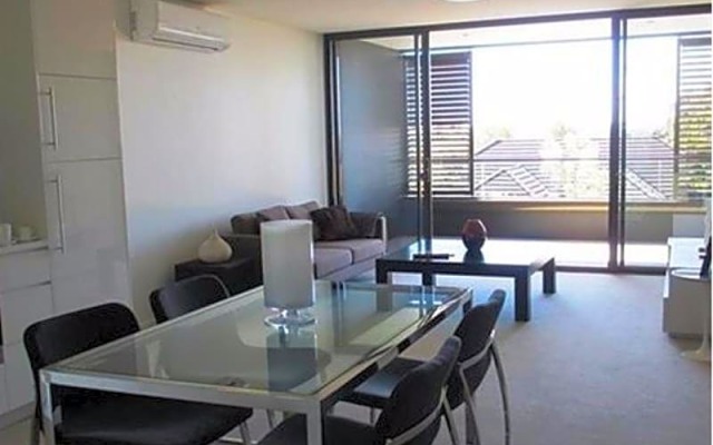 Wyndel Apartments - The Mint