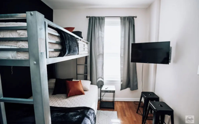 Stay 424 Hostel
