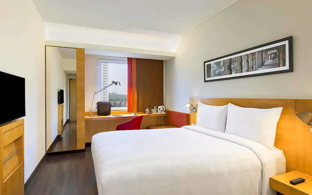 ibis Gurgaon Golf Course Road Hotel