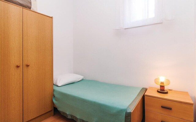 Amazing Apartment in Turanj With 3 Bedrooms