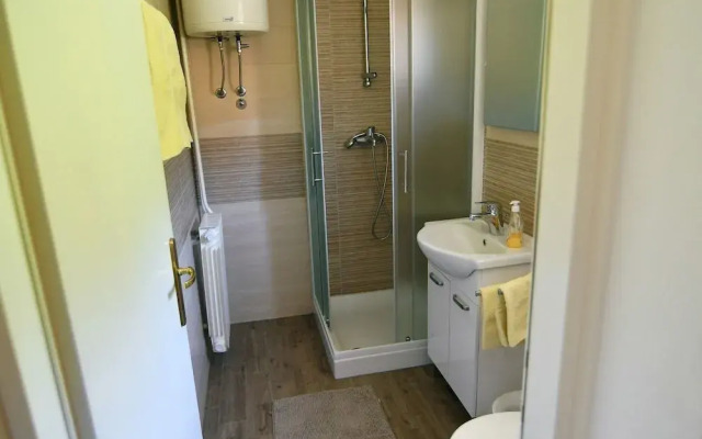 Scenic Retreat Rooms and Family Apartment