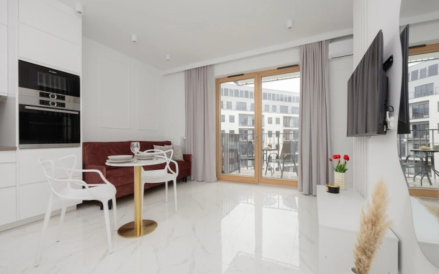 Air-conditioned Studio by Renters