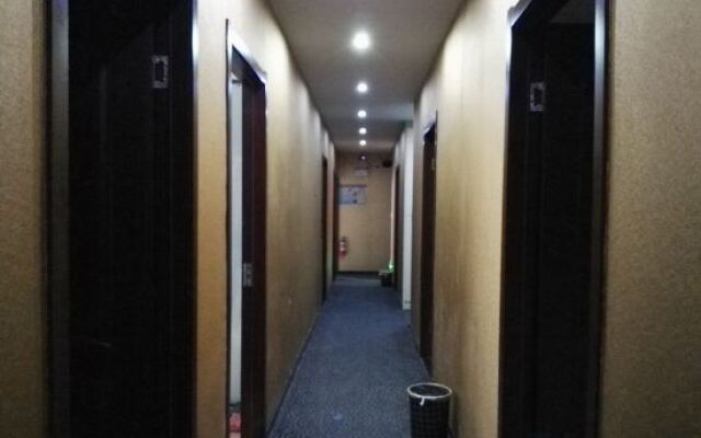 168 Business Hostel