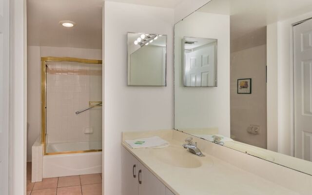 OC201 - Ocean Condo by RedAwning